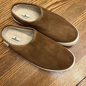 Staheekum Women's Plush Lining Cami-Mule Shoe Chestnut Memory Foam Size 9